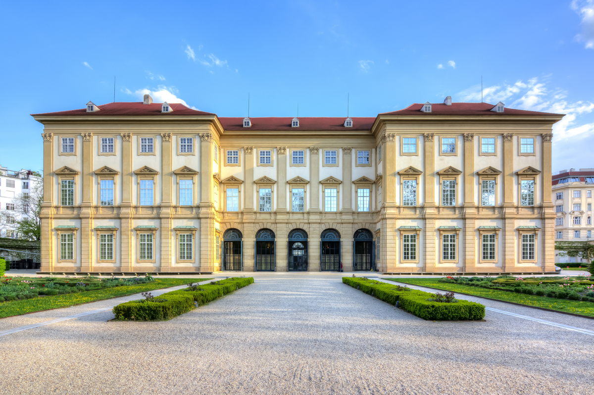 Palais Liechtenstein von der Gartenseite